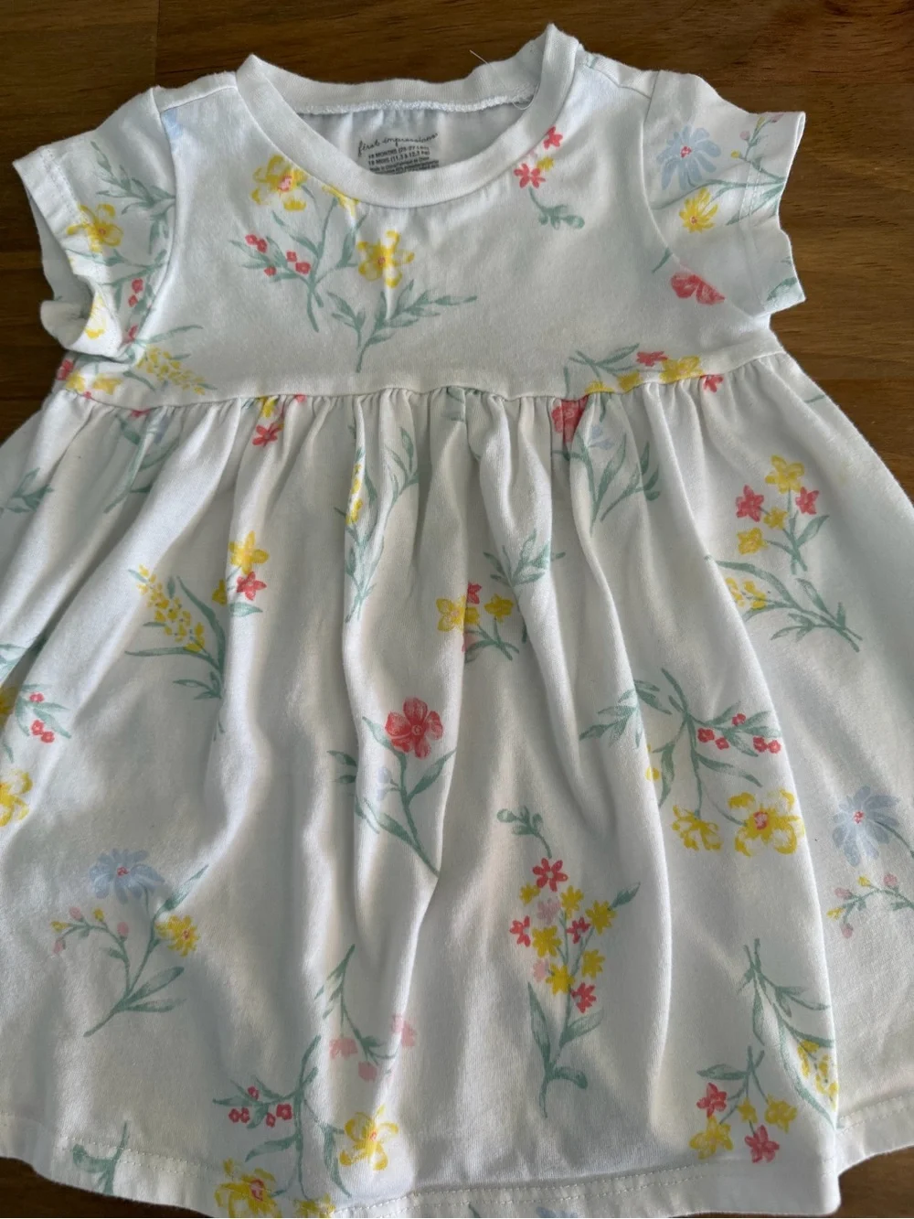 First Impressions White Floral Short Sleeve Dress with Pastel Flowers Size 12-18